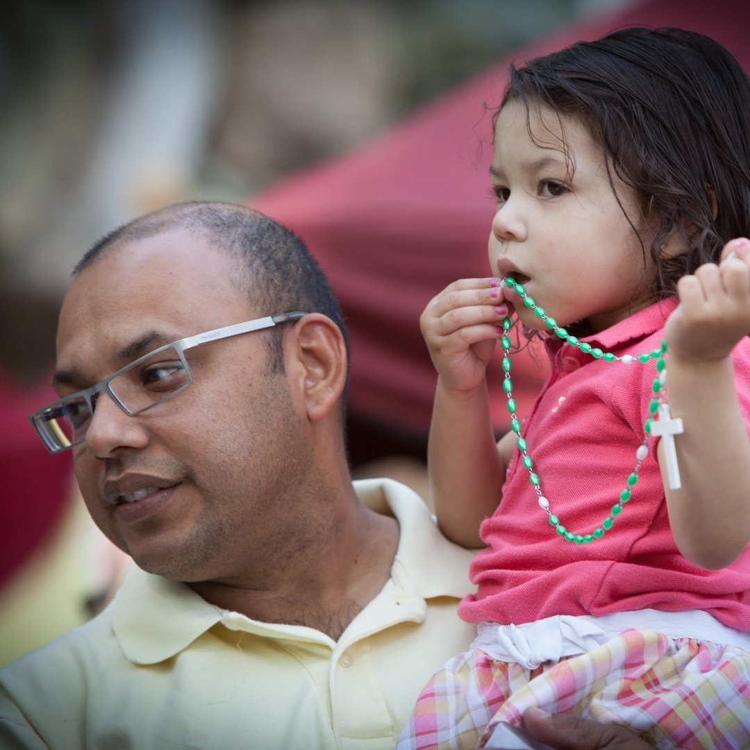 Rosary Meditations for Families: The Joyful Mysteries